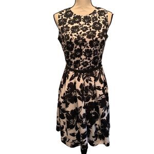 Danny & Nicole Dress Womens 6 Black‎ White Sleveless Pleated Belt Flare